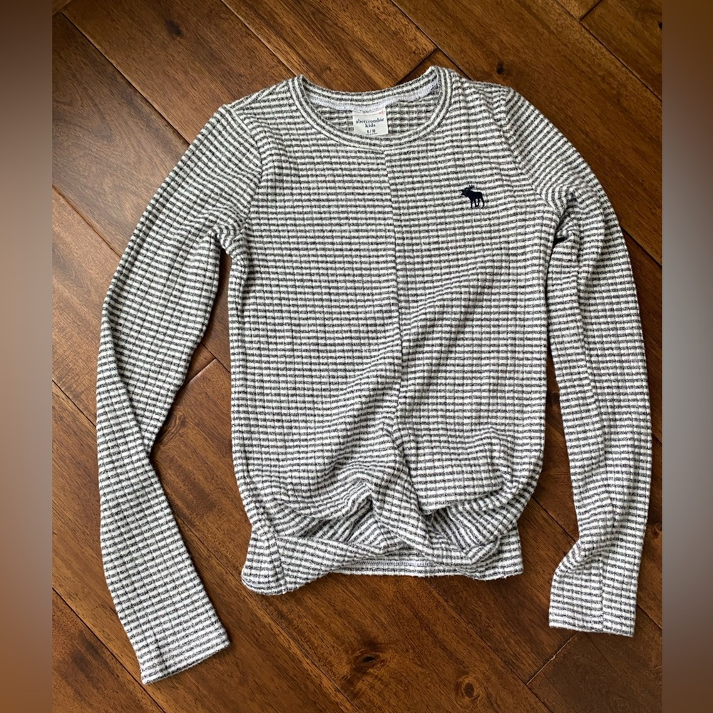 Girls Abercrombie and kids long sleeve striped tee size 9/10
